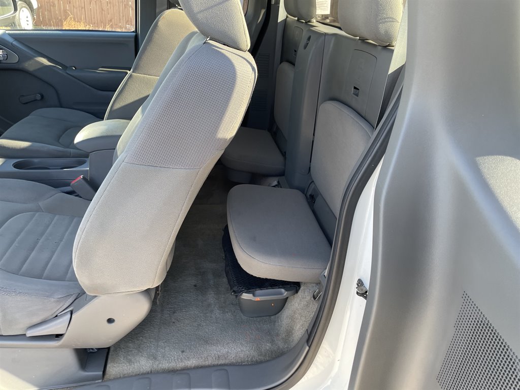 2016 Nissan Frontier S photo