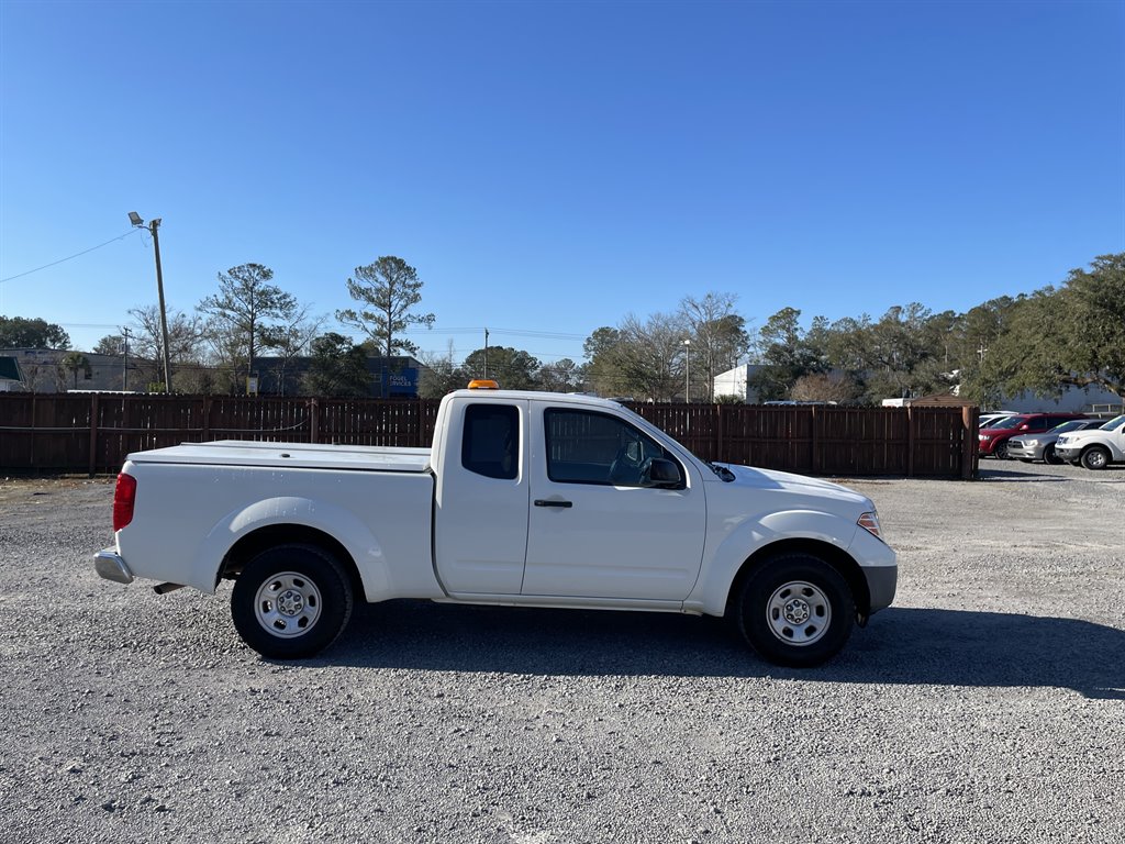 2016 Nissan Frontier S photo