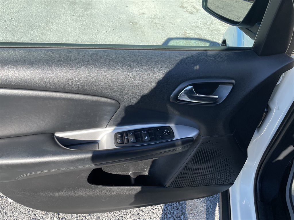 2019 Dodge Journey SE photo