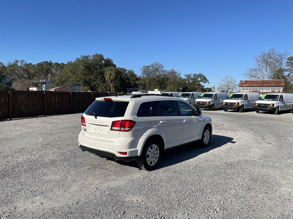 2019 Dodge Journey SE photo