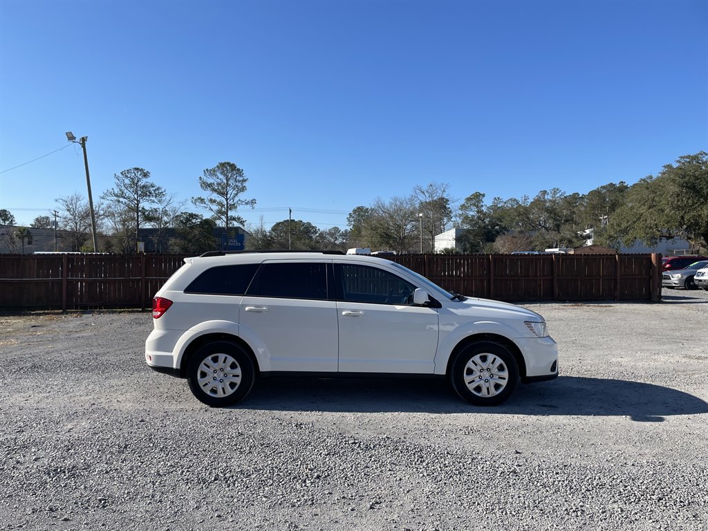 2019 Dodge Journey SE photo
