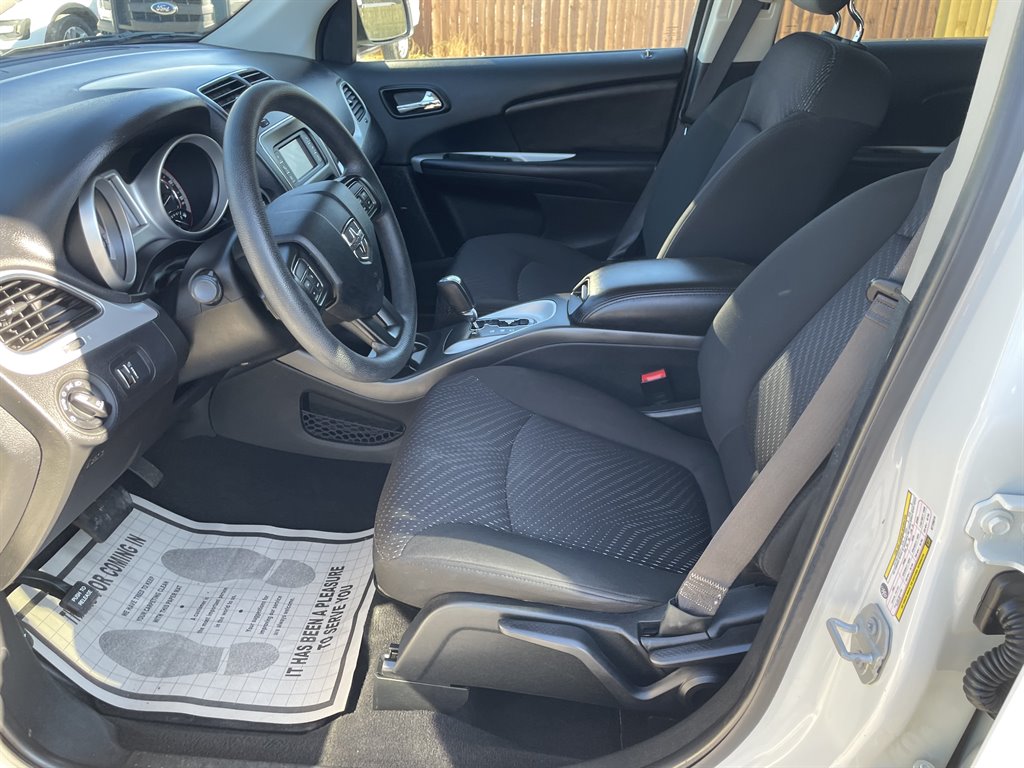 2019 Dodge Journey SE photo