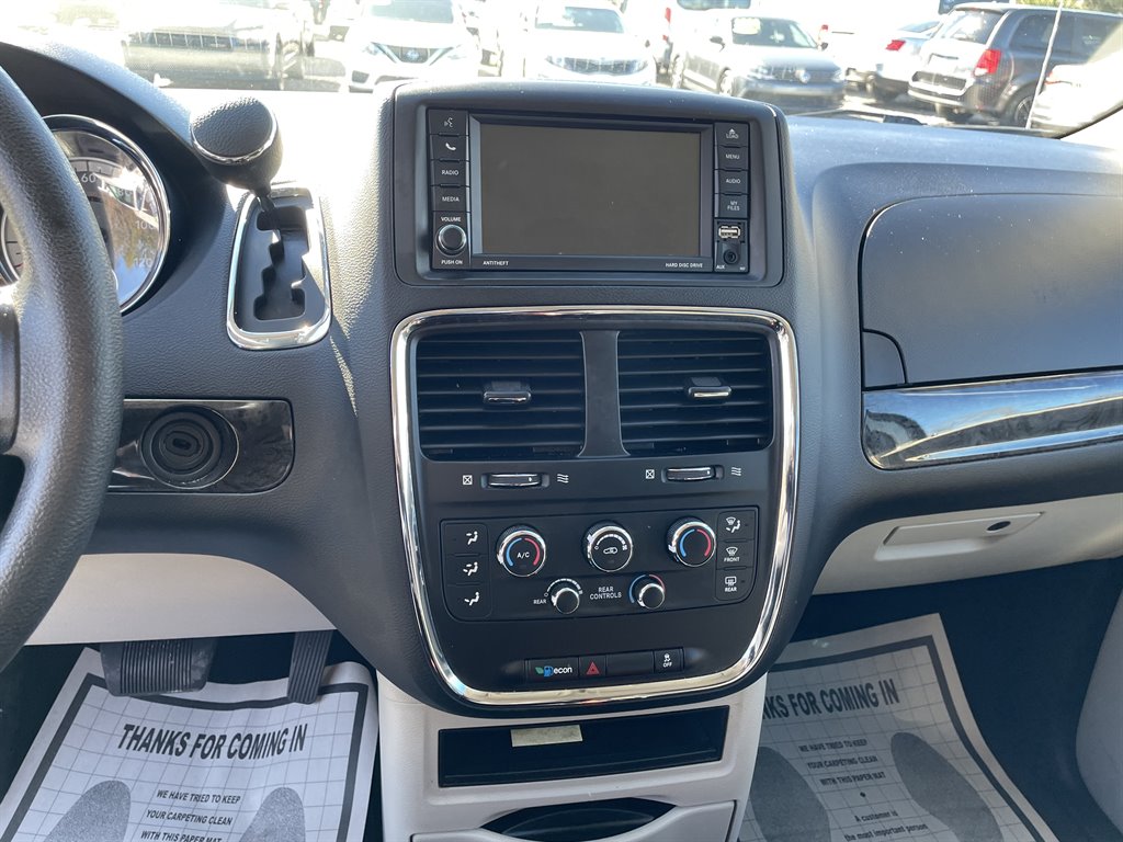 2019 Dodge Grand Caravan SE photo