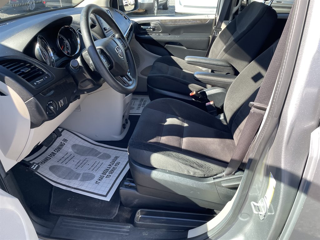 2019 Dodge Grand Caravan SE photo