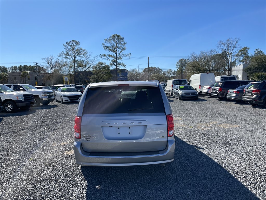 2019 Dodge Grand Caravan SE photo