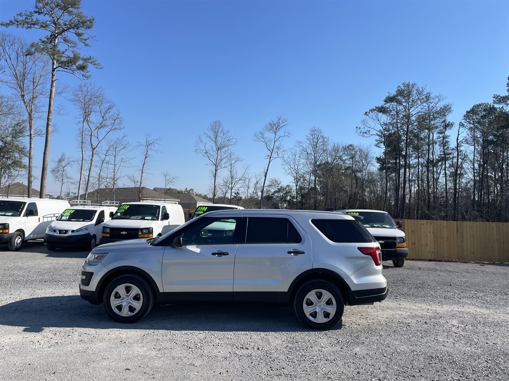 2019 Ford Explorer photo
