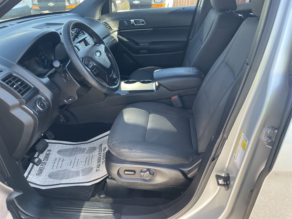 2019 Ford Explorer photo