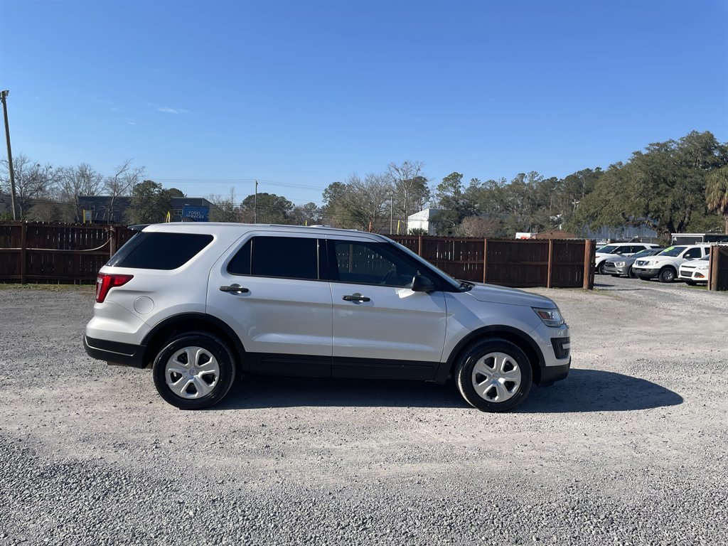 2019 Ford Explorer photo