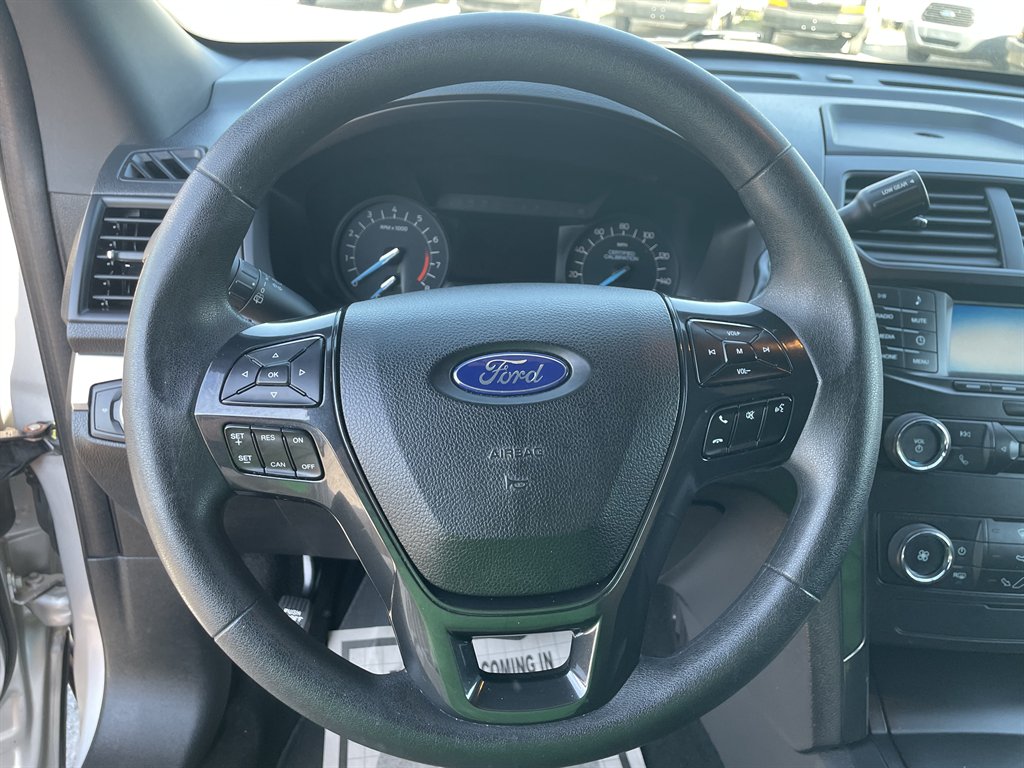 2019 Ford Explorer photo