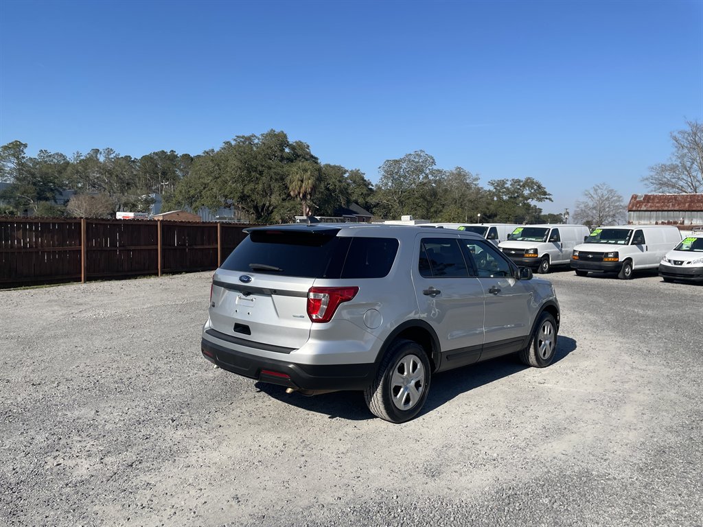 2019 Ford Explorer photo