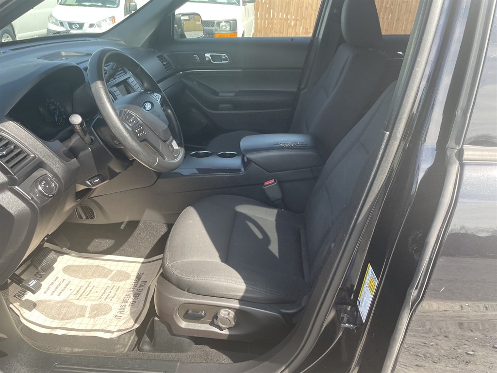 2019 Ford Explorer photo