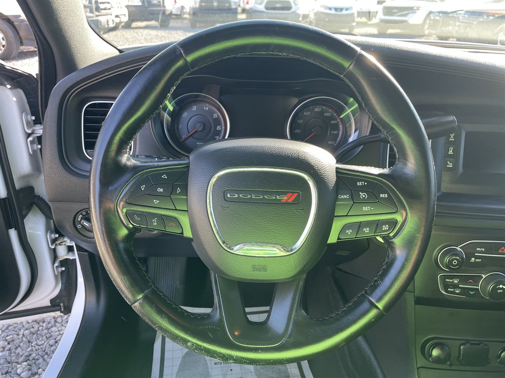 2017 Dodge Charger SE photo