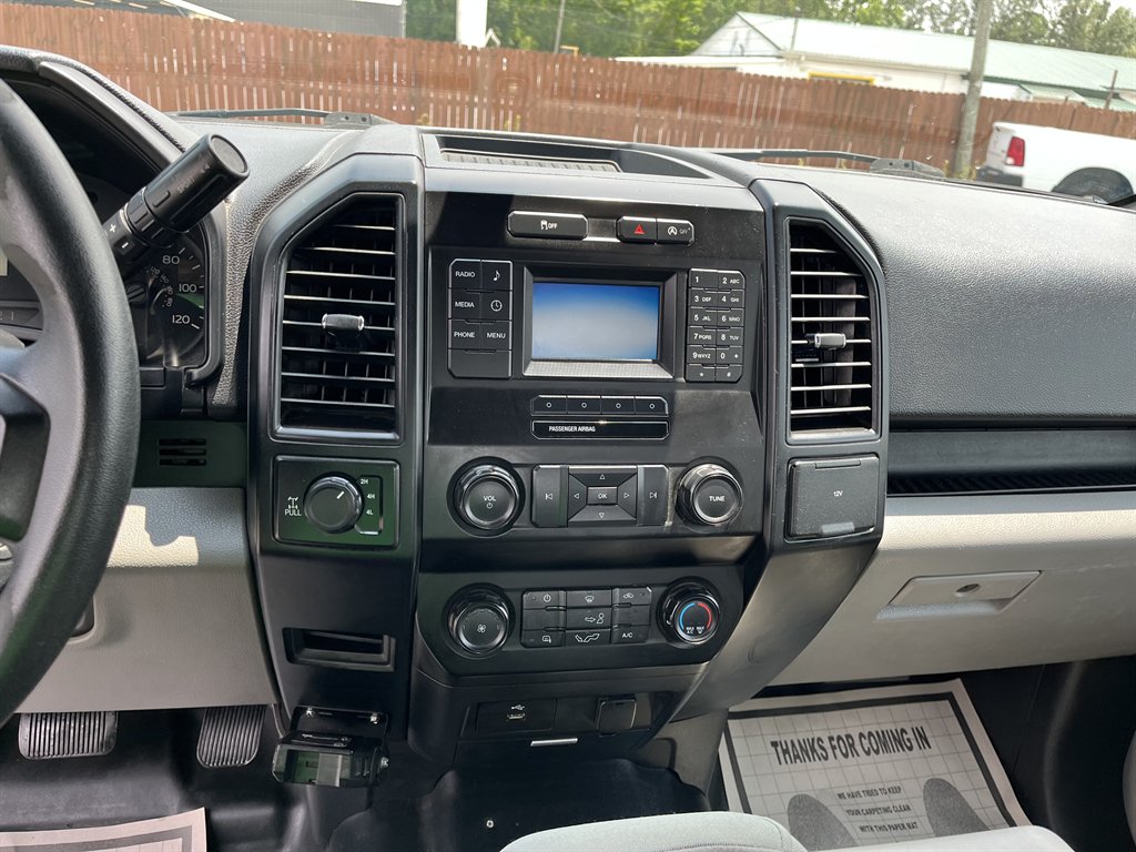 2017 Ford F150 XL photo