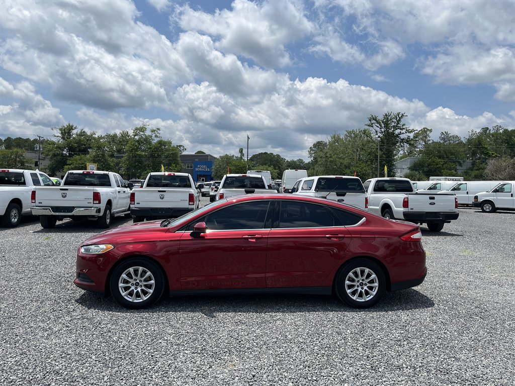 2016 Ford Fusion - $11,995