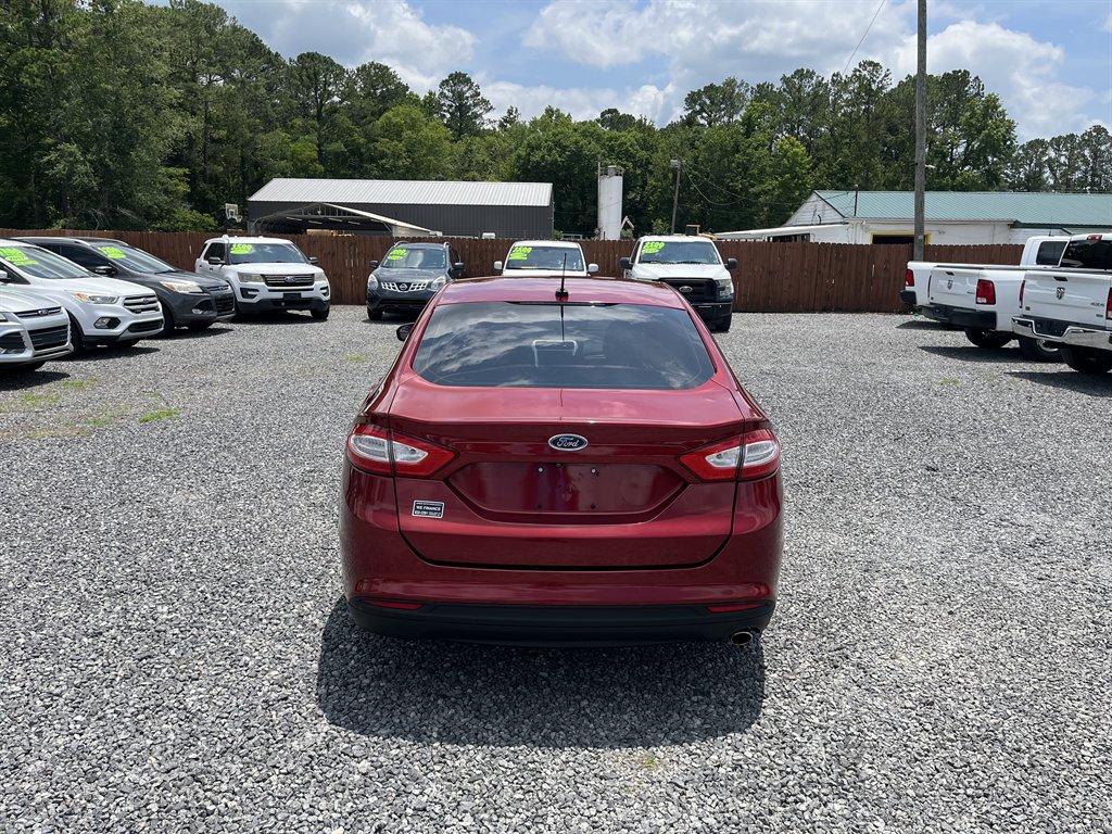 2016 Ford Fusion - $11,995
