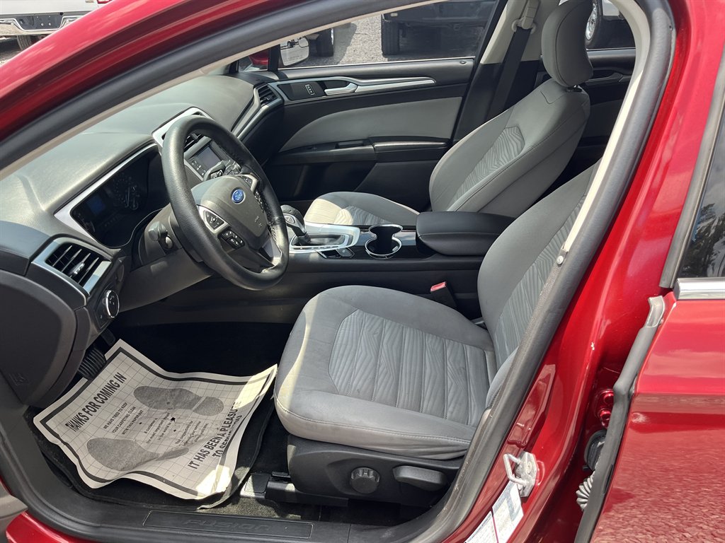2016 Ford Fusion - $11,995