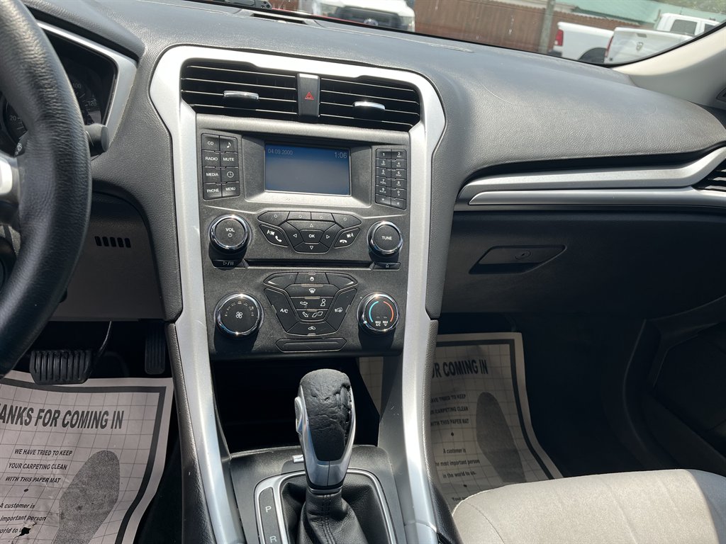 2016 Ford Fusion - $11,995