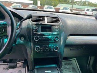 2016 Ford Explorer - $11,995