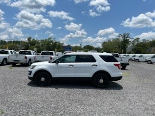 2016 Ford Explorer - $11,995