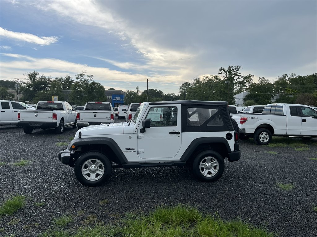 2015 Jeep Wrangler - $16,995