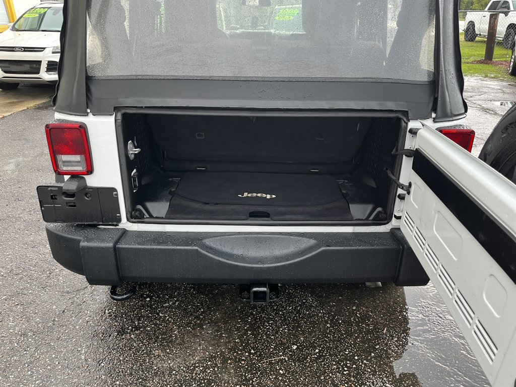 2015 Jeep Wrangler - $16,995