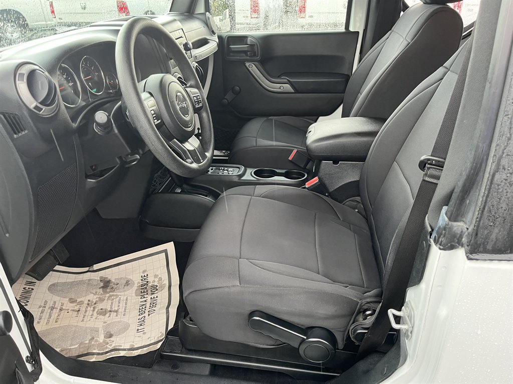 2015 Jeep Wrangler - $16,995