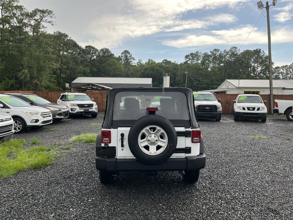 2015 Jeep Wrangler - $16,995