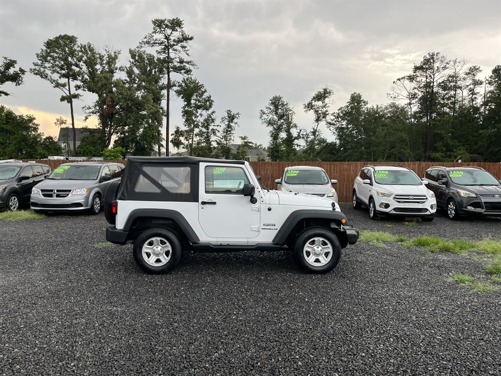 2015 Jeep Wrangler - $16,995