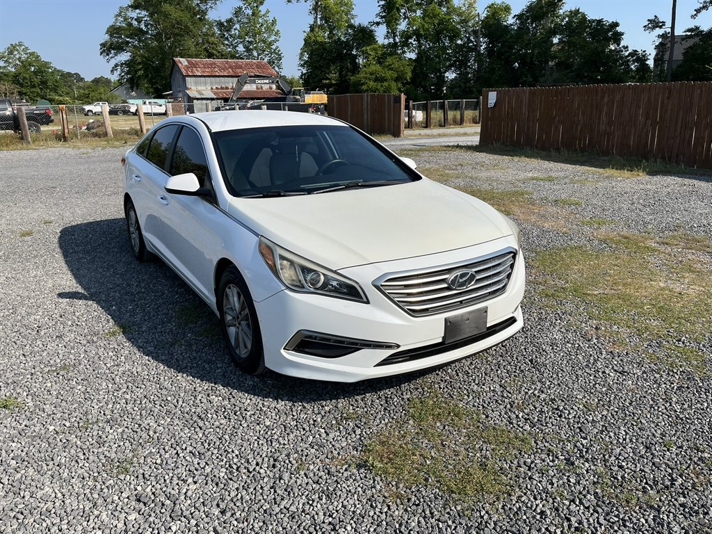2015 Hyundai Sonata - $11,995