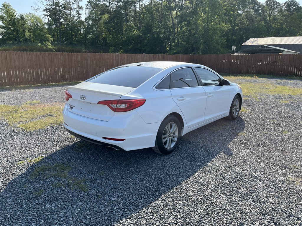 2015 Hyundai Sonata - $11,995