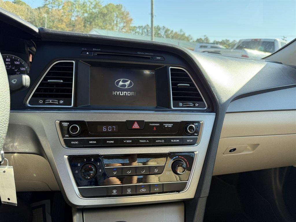2016 Hyundai Sonata - $11,995