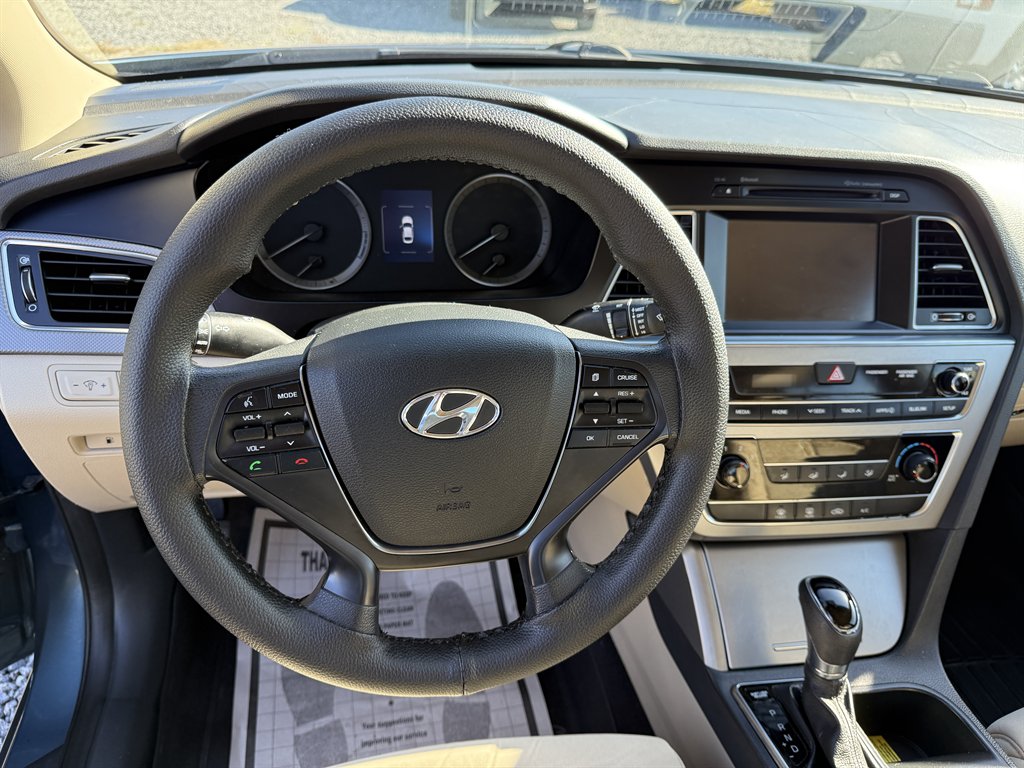2016 Hyundai Sonata - $11,995