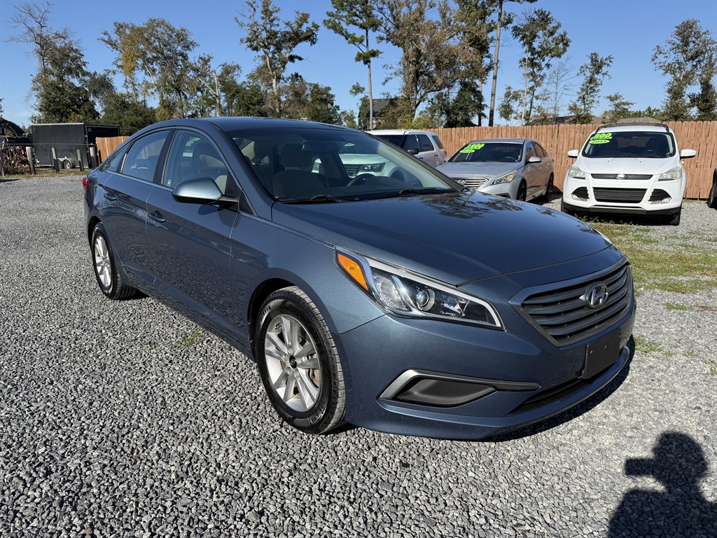2016 Hyundai Sonata - $11,995