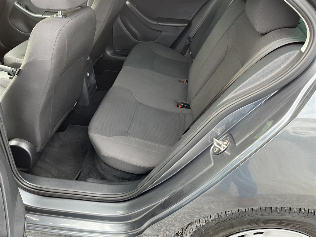 2015 Volkswagen Jetta - $11,995