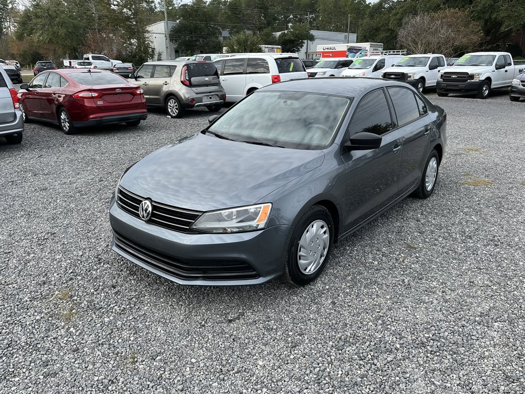 2015 Volkswagen Jetta - $11,995