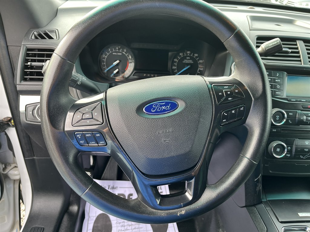 2018 Ford Explorer - $11,995