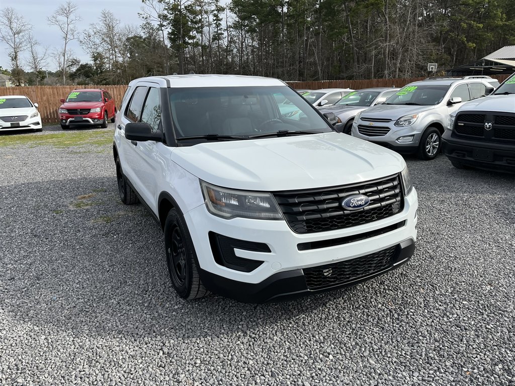 2018 Ford Explorer - $11,995