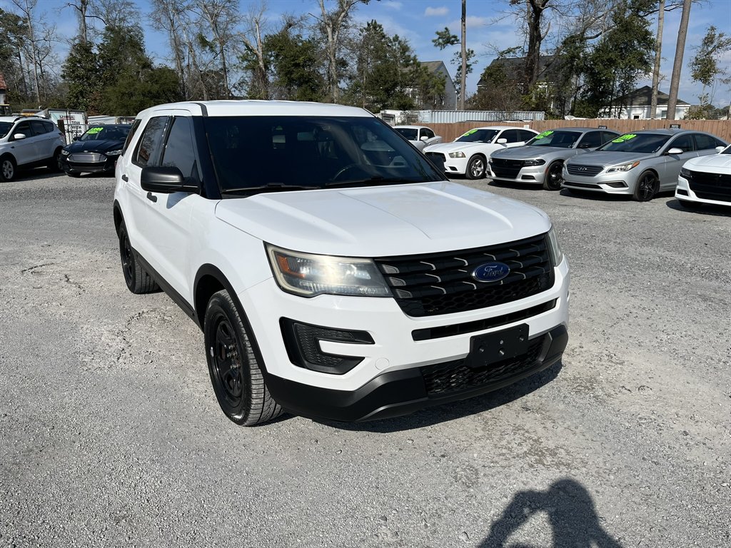 2016 Ford Explorer - $11,995