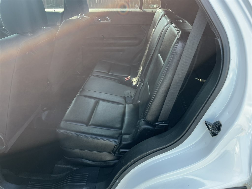 2016 Ford Explorer - $11,995