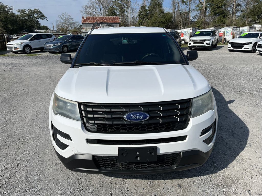 2016 Ford Explorer - $11,995