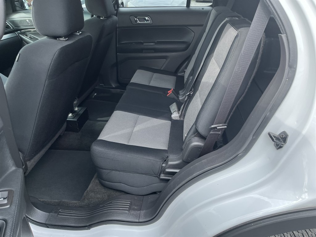 2015 Ford Explorer - $10,995