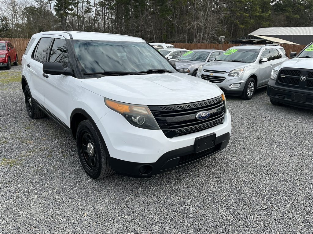 2015 Ford Explorer - $10,995
