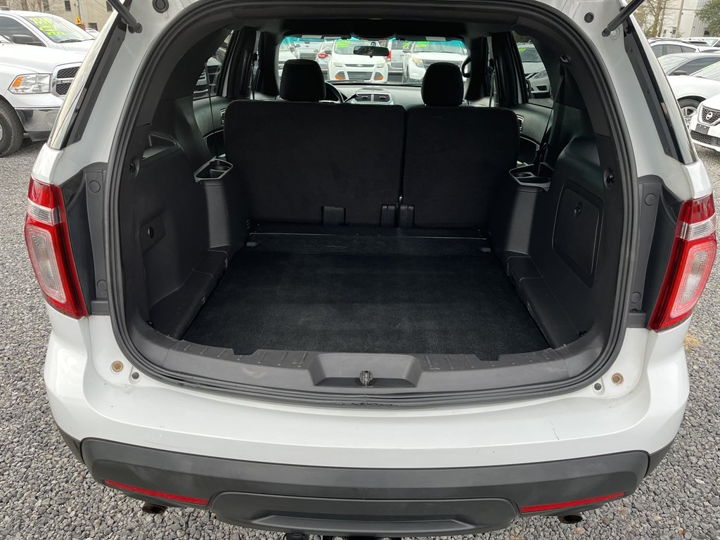 2015 Ford Explorer - $10,995