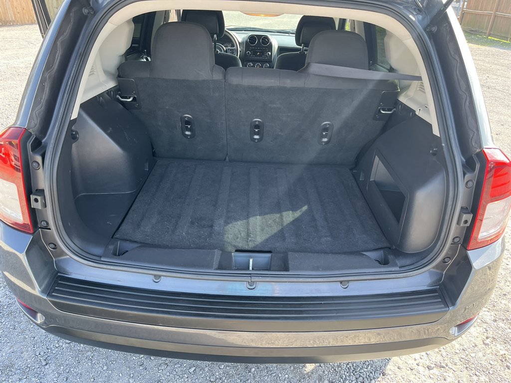 2016 Jeep Compass - $11,995