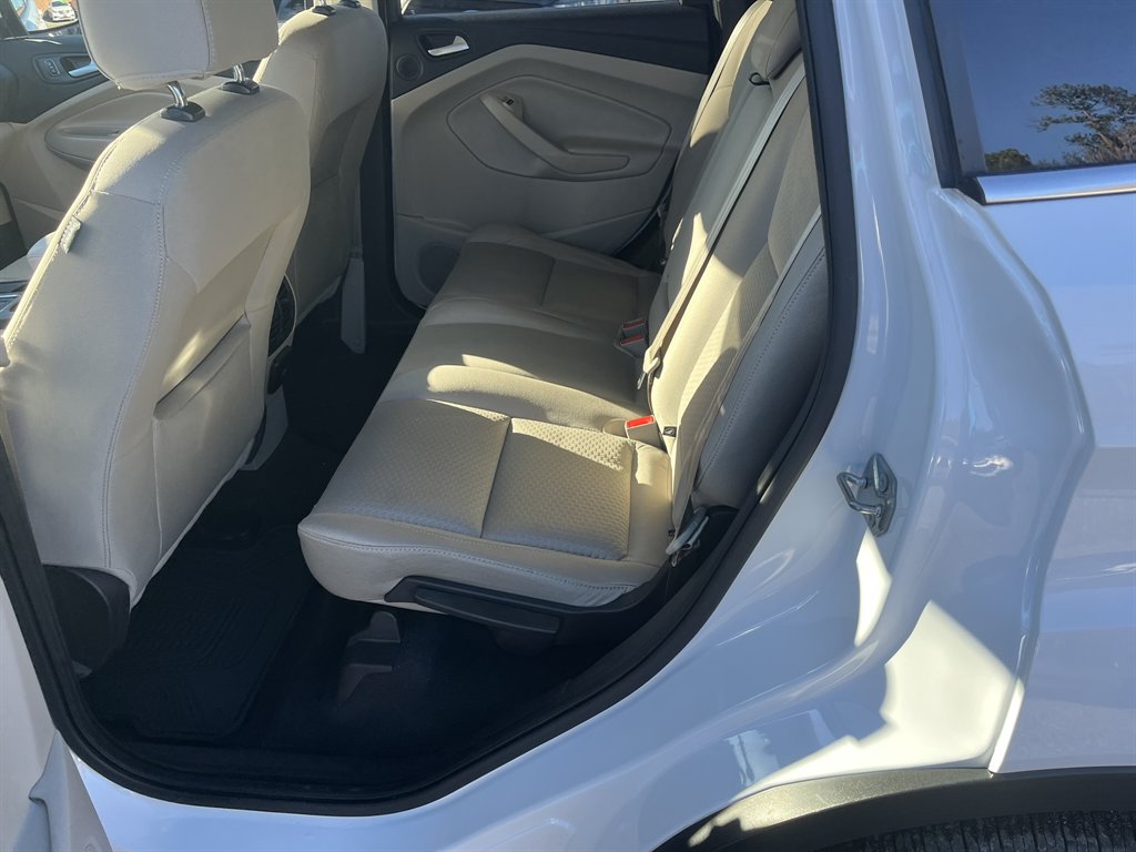 2017 Ford Escape - $13,995