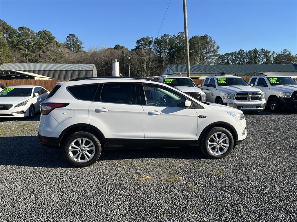 2017 Ford Escape - $13,995
