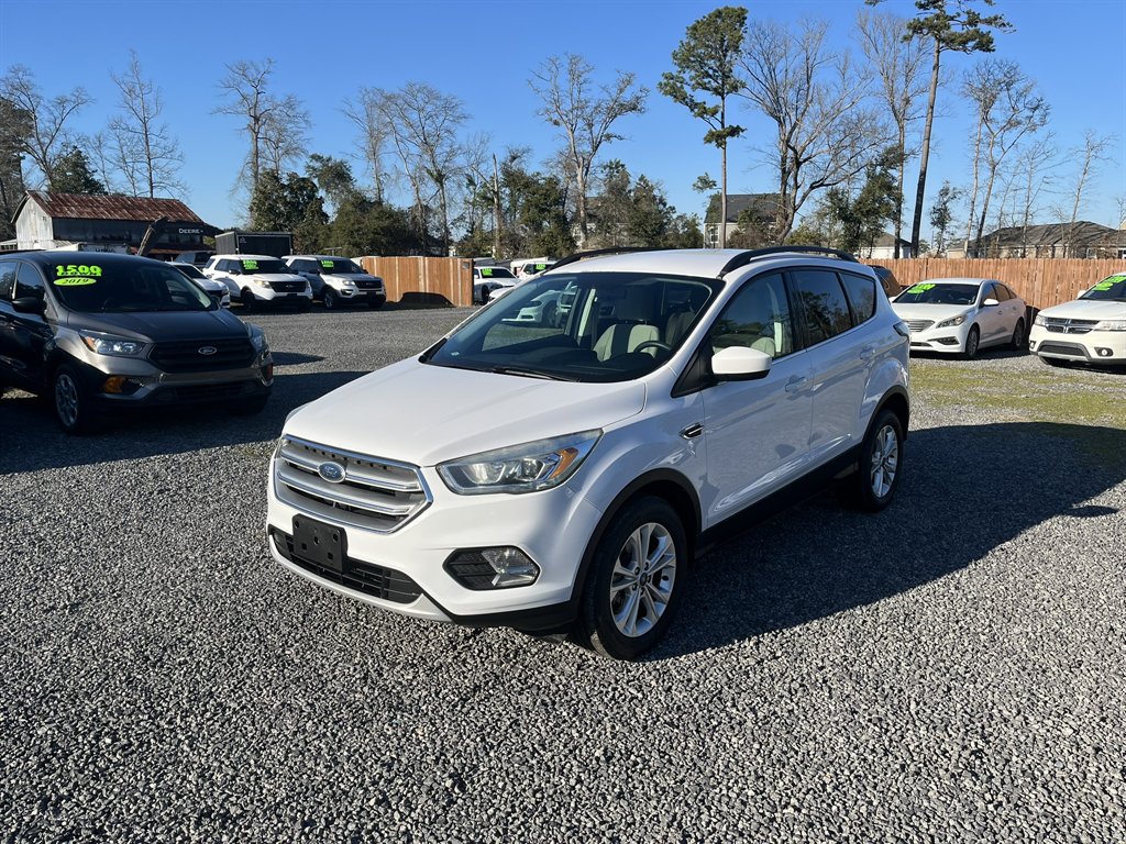 2017 Ford Escape - $13,995