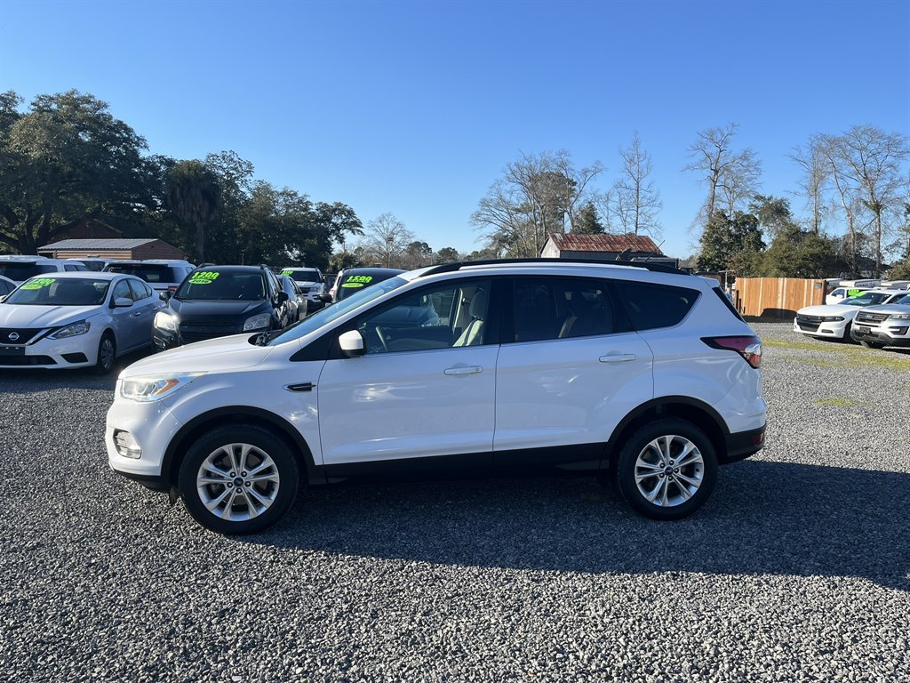 2017 Ford Escape - $13,995