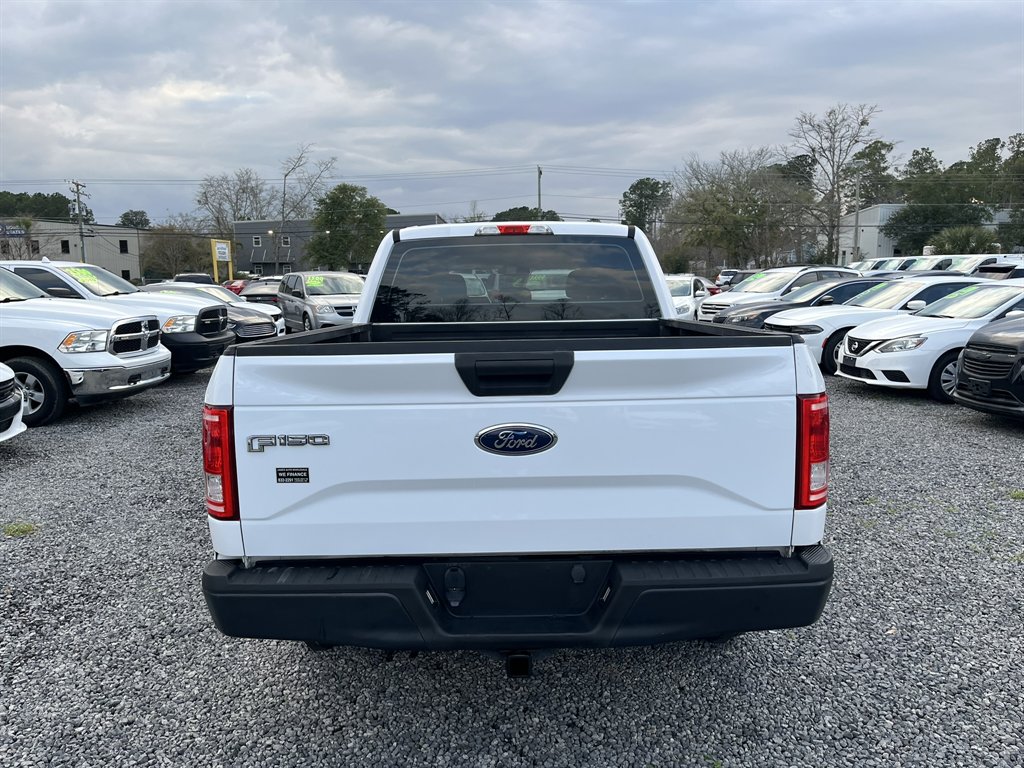 2015 Ford F-150 - $18,995