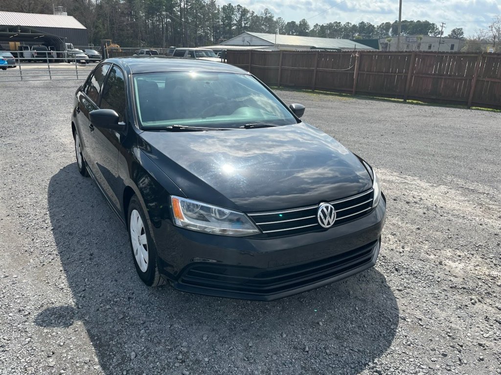 2016 Volkswagen Jetta - $11,995
